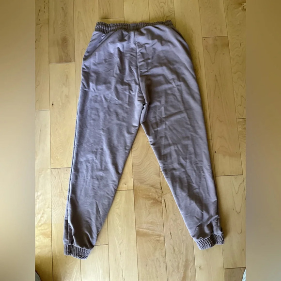 PUMA women’s joggers in mauve, size small - Picture 6 of 6